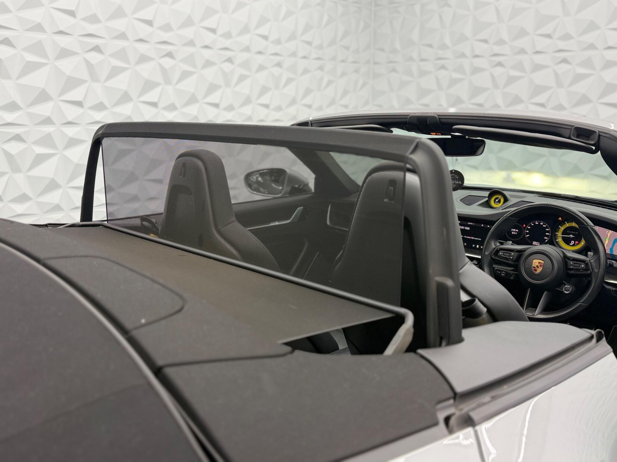 Porsche 911 - Image 30