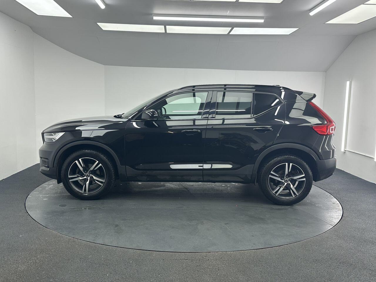 Volvo XC40 - Image 8