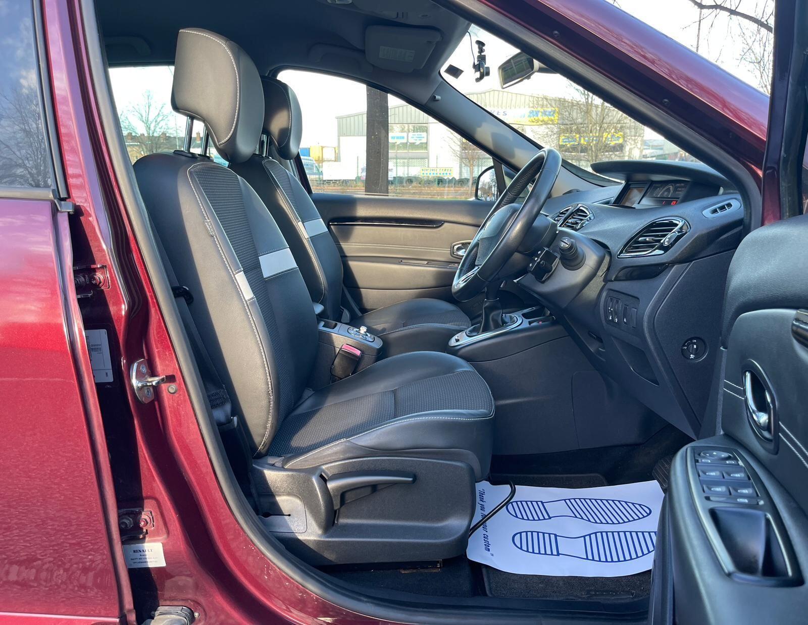 Renault Scenic - Image 17