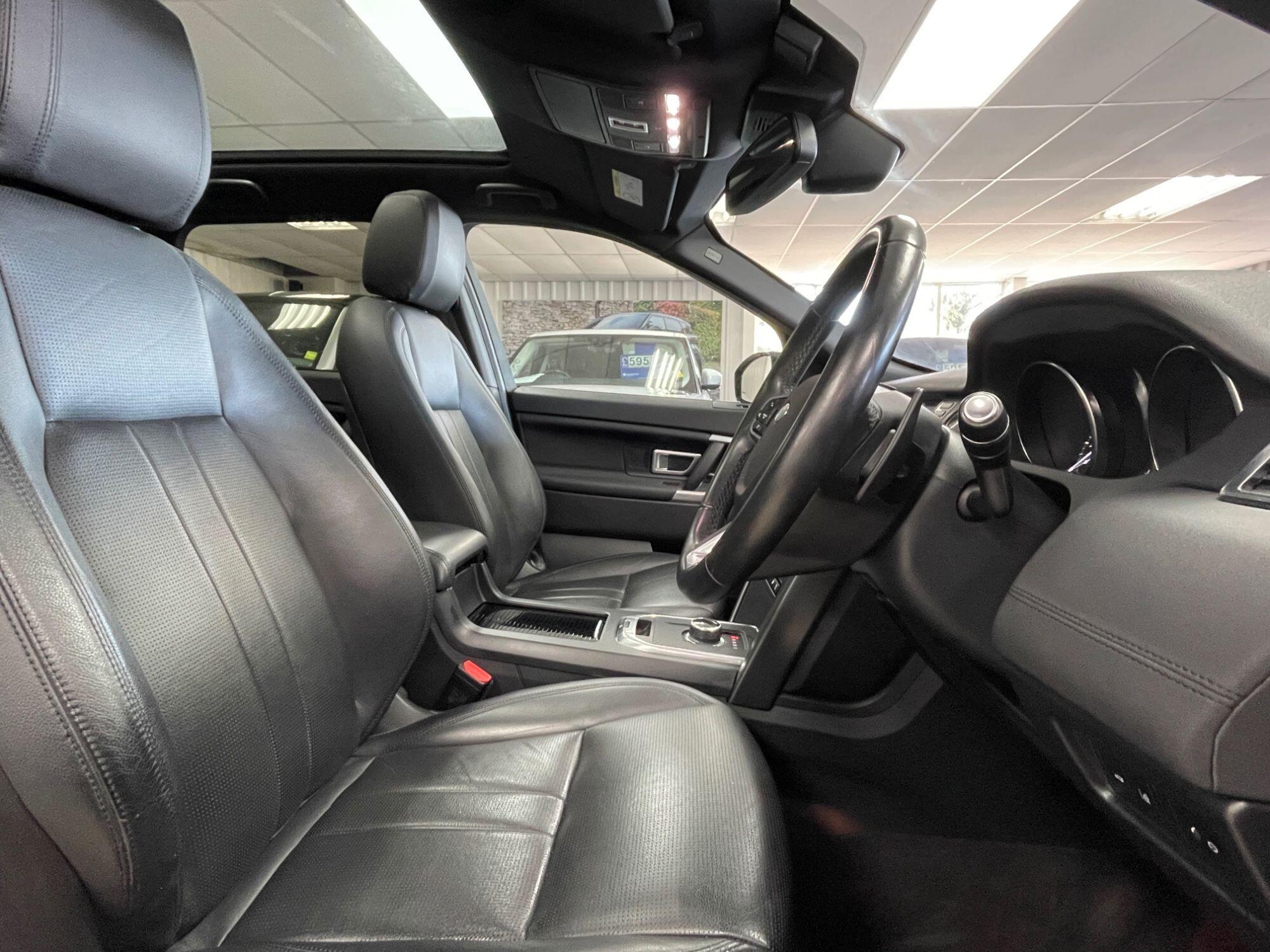 Land Rover DISCOVERY SPORT - Image 25