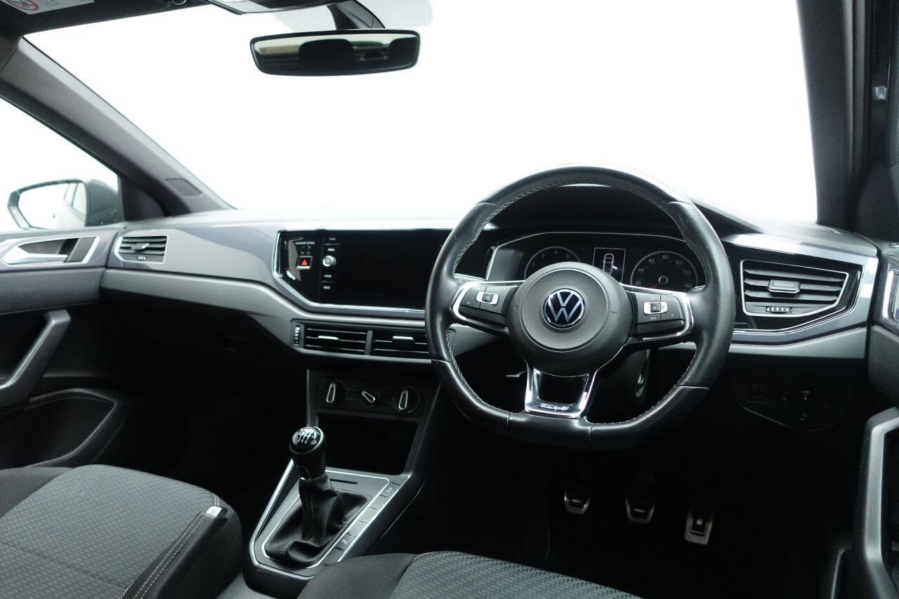 Volkswagen Polo - Image 15