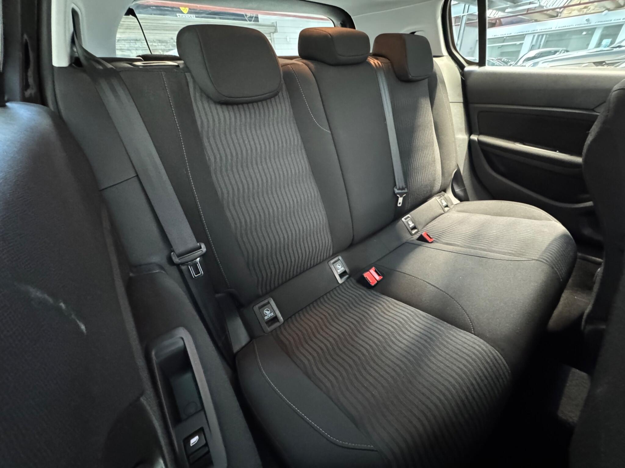 Peugeot 308 - Image 10