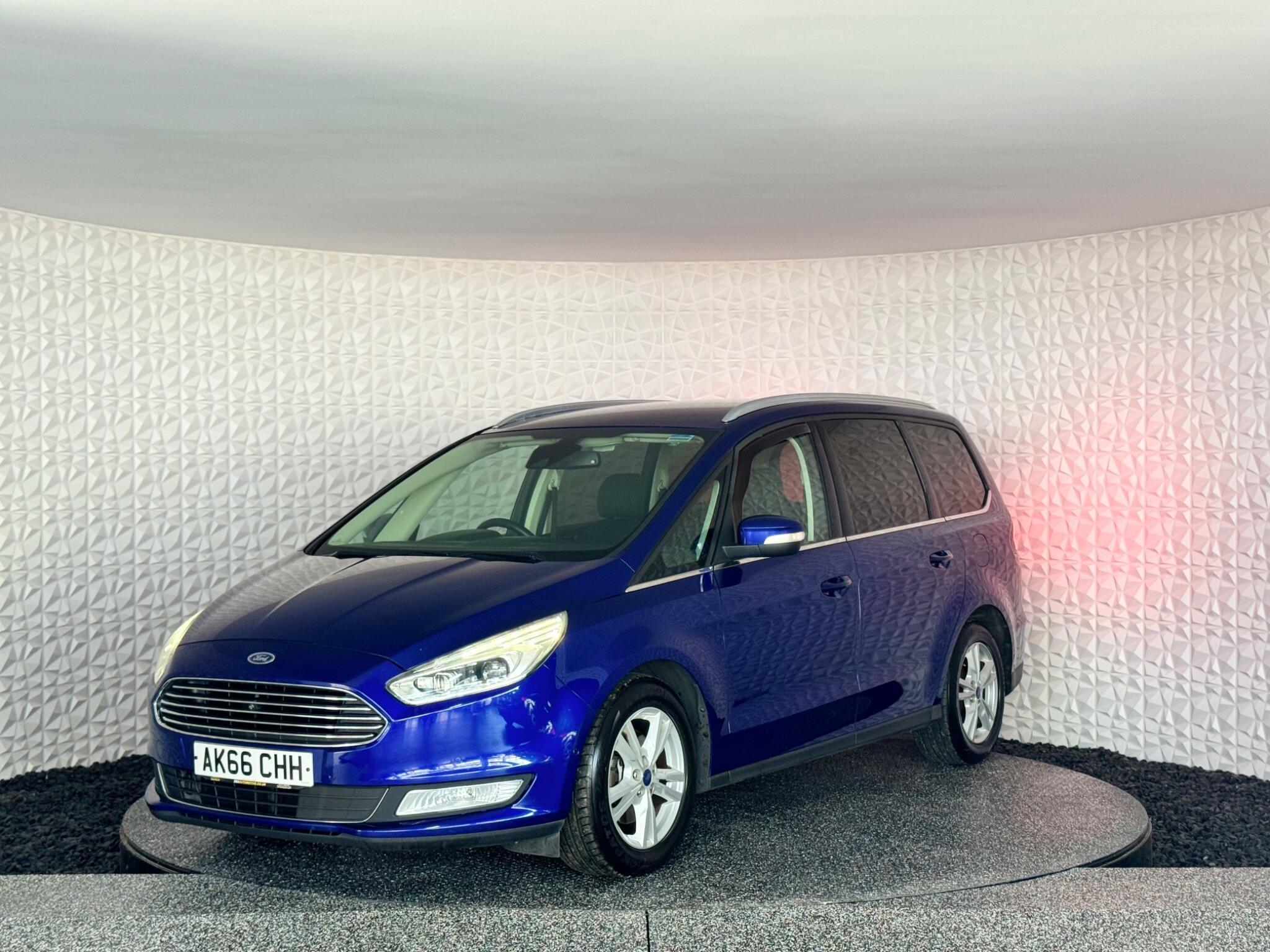 Ford Galaxy - Image 19