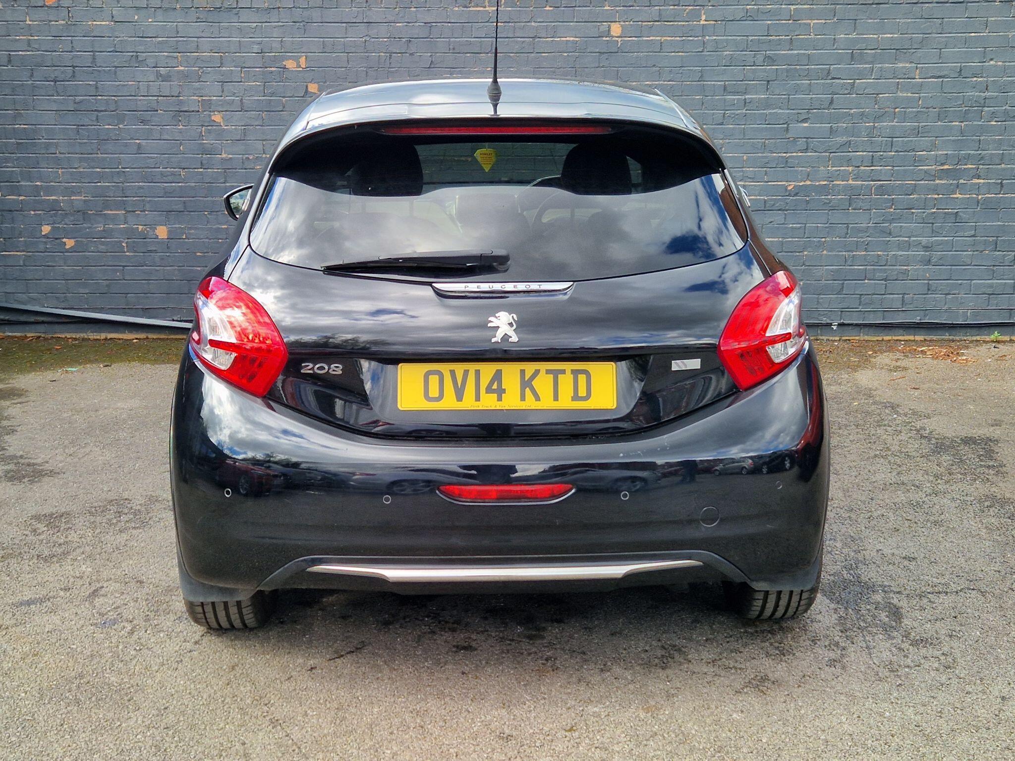 Peugeot 208 - Image 9