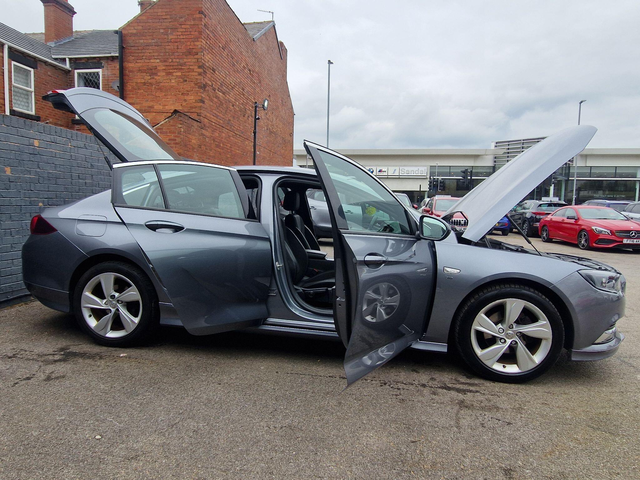 Vauxhall Insignia - Image 22