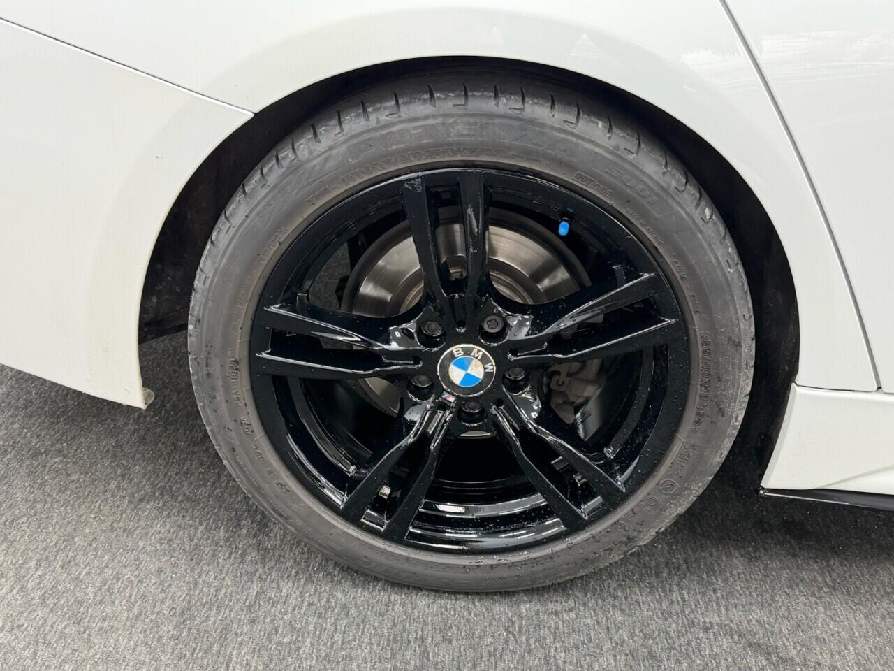 BMW 3 Series - Image 12