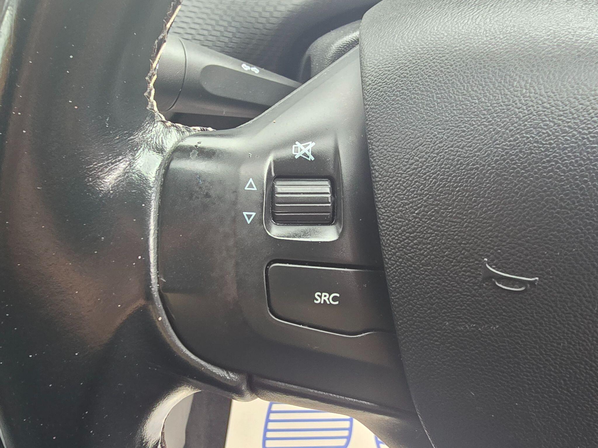 Peugeot 2008 - Image 48