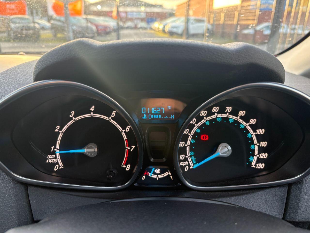 Ford Fiesta - Image 13