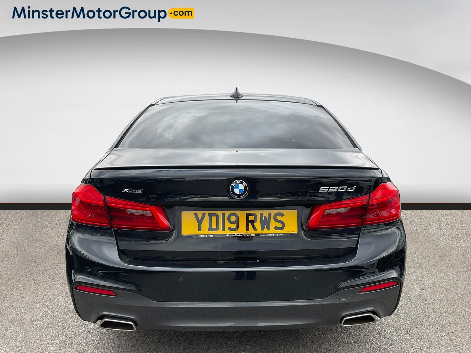 BMW 5 Series - Image 3