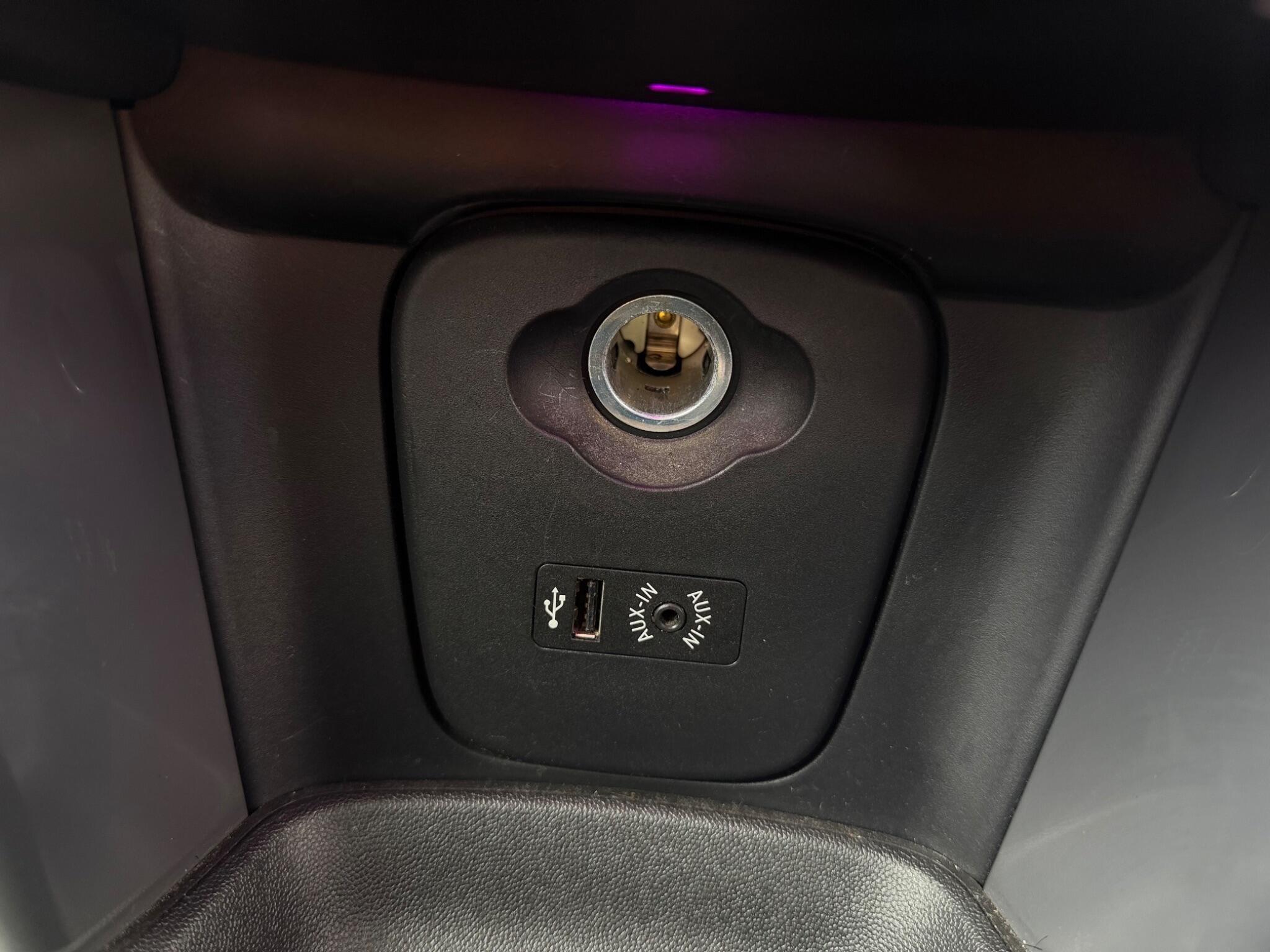 MINI Hatch - Image 15