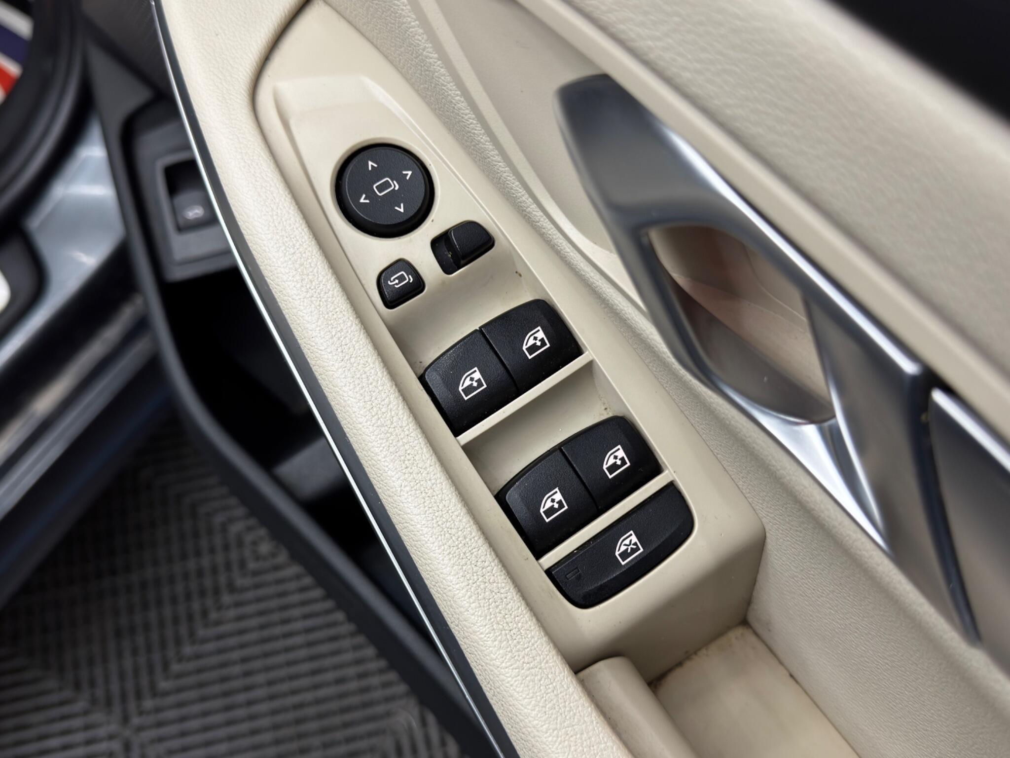 BMW 3 Series - Image 40