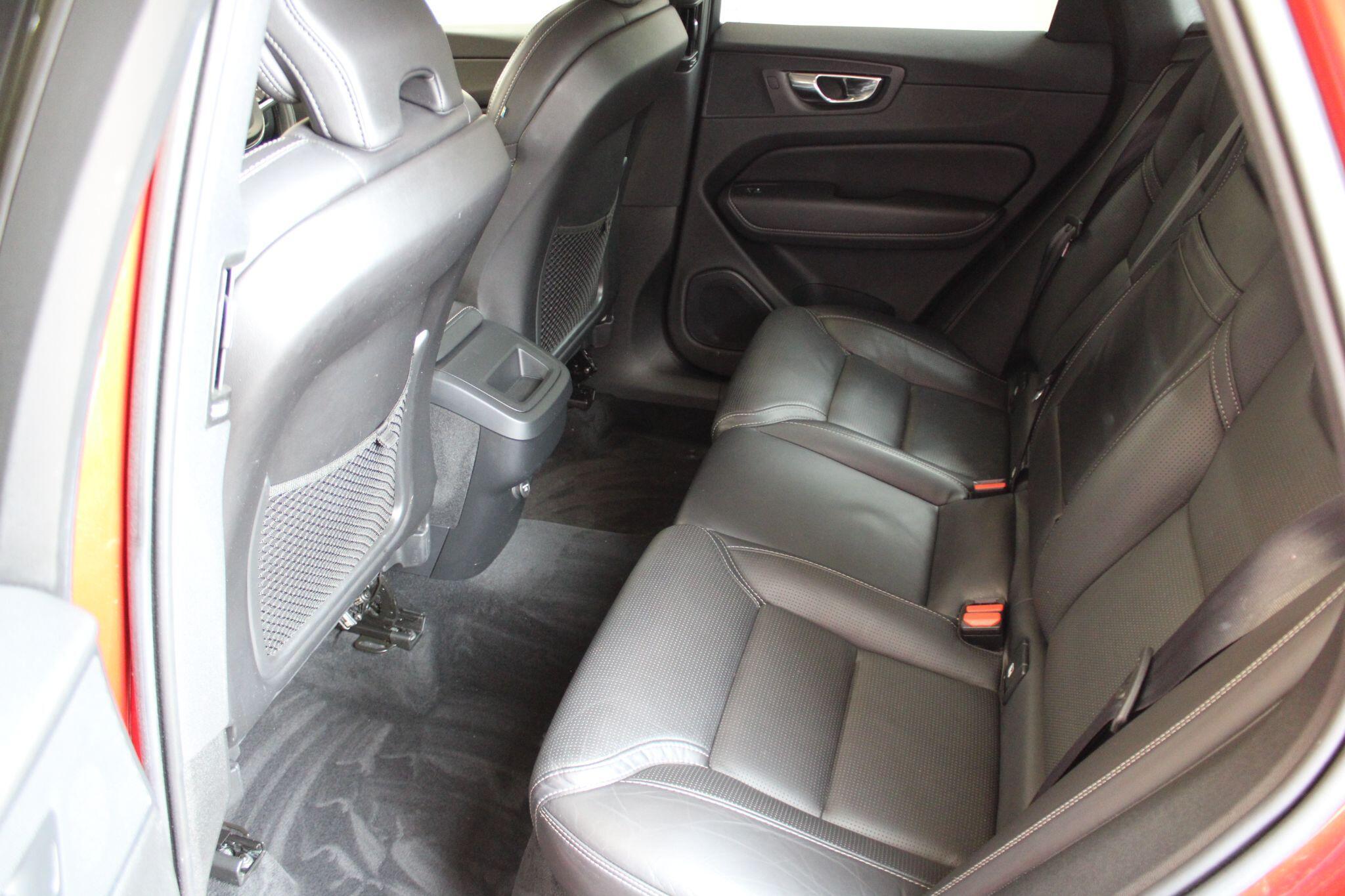 Volvo XC60 - Image 43