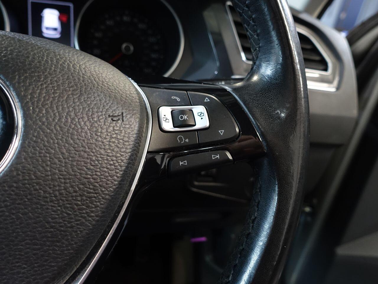 Volkswagen Tiguan - Image 27