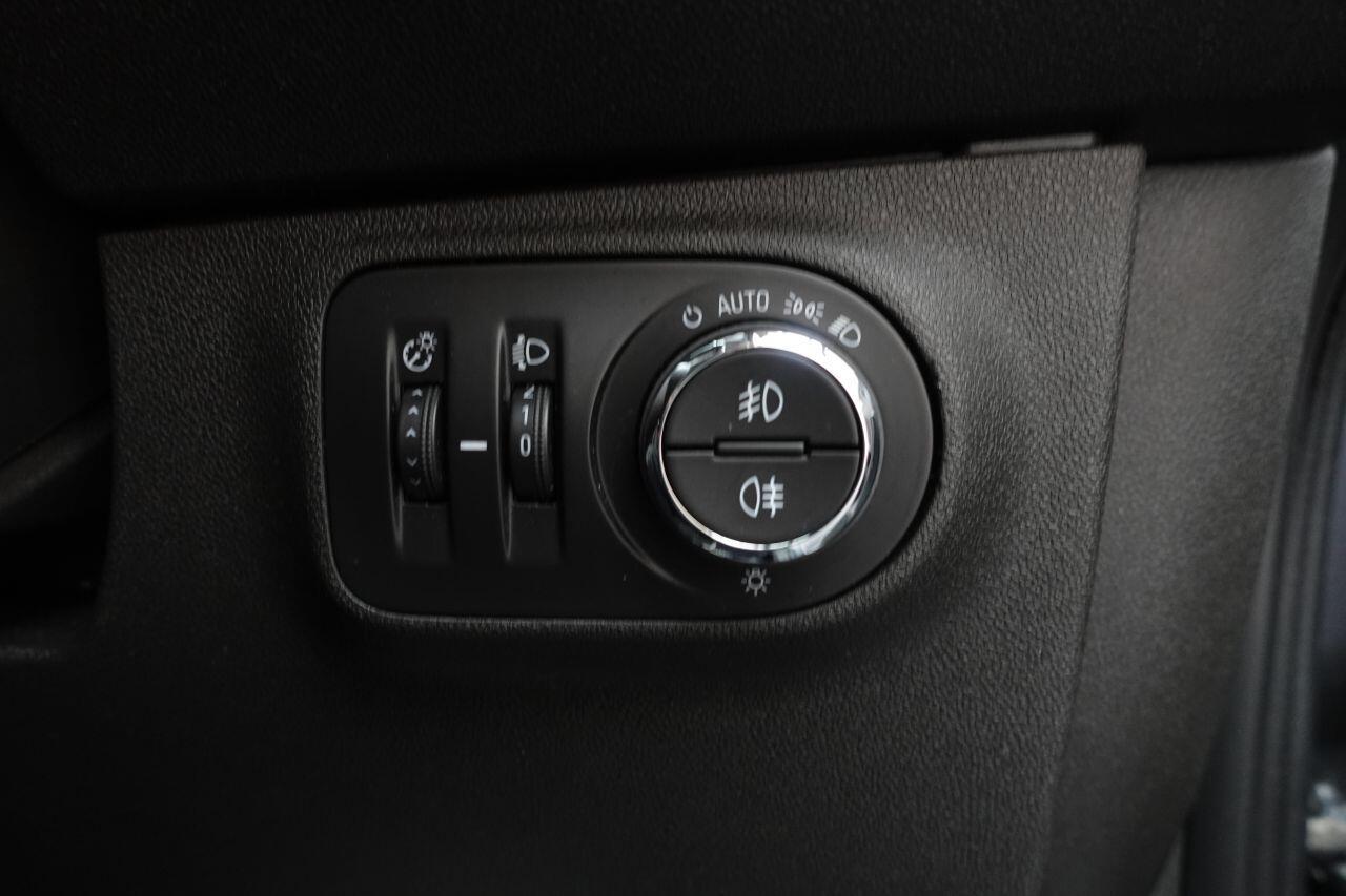 Vauxhall Corsa - Image 39