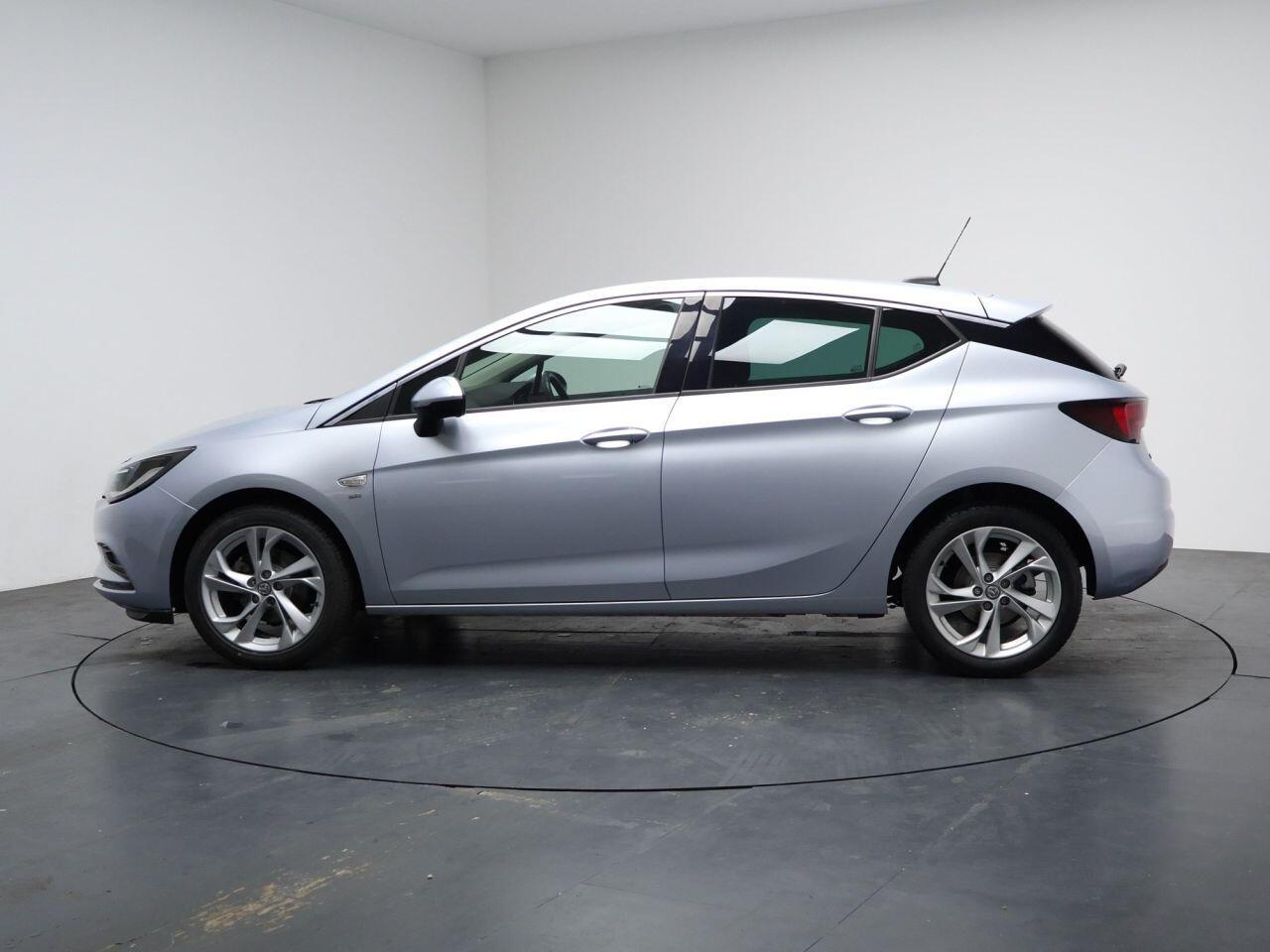Vauxhall Astra - Image 8