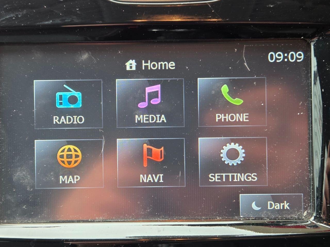 Renault Clio - Image 17