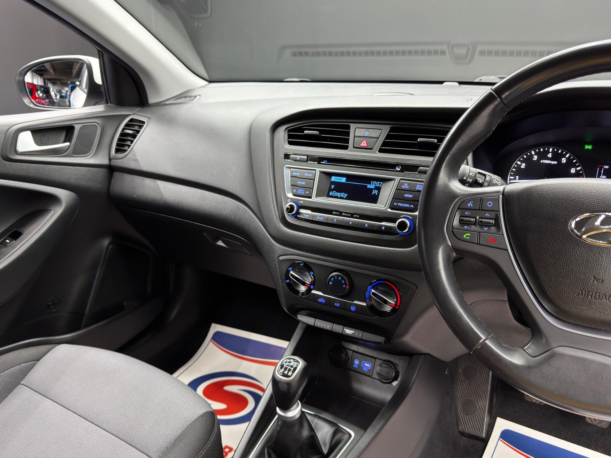 Hyundai i20 - Image 22