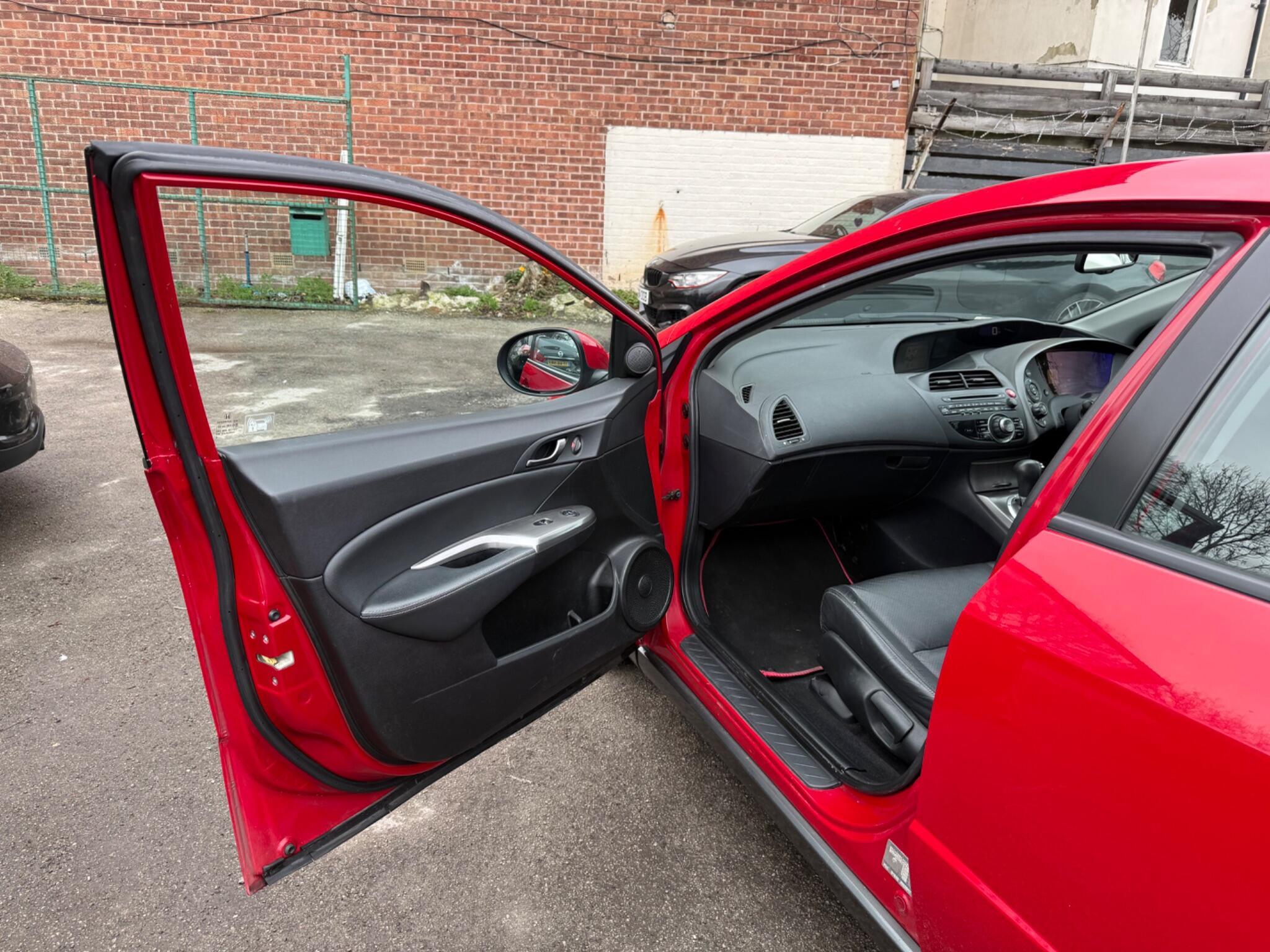 Honda Civic - Image 26