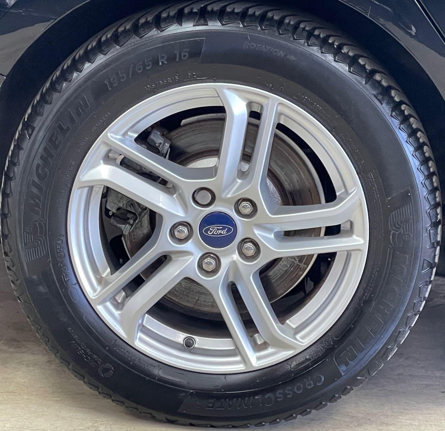 Ford Focus Diesel Estate - Image 14