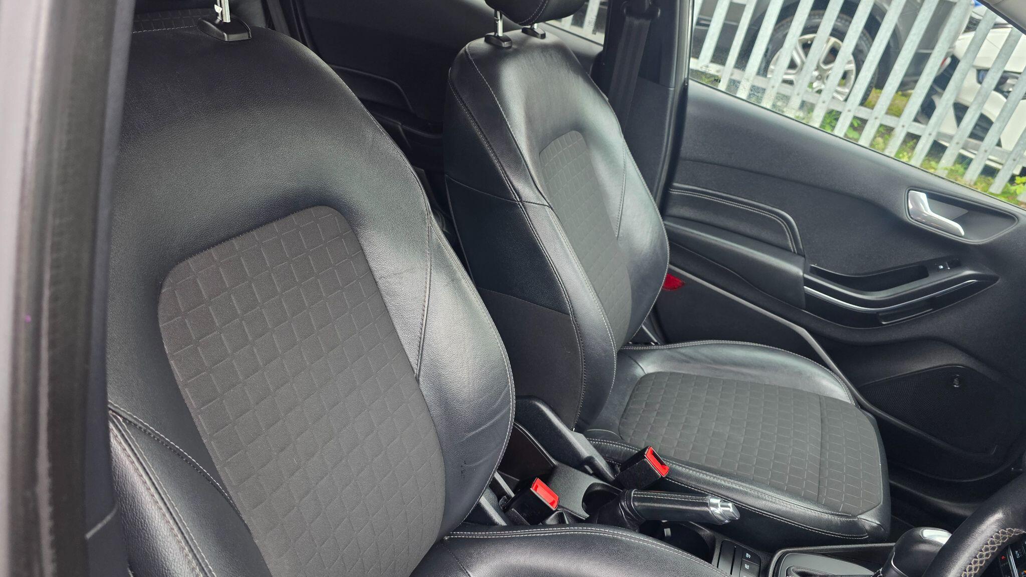 Ford Fiesta - Image 38