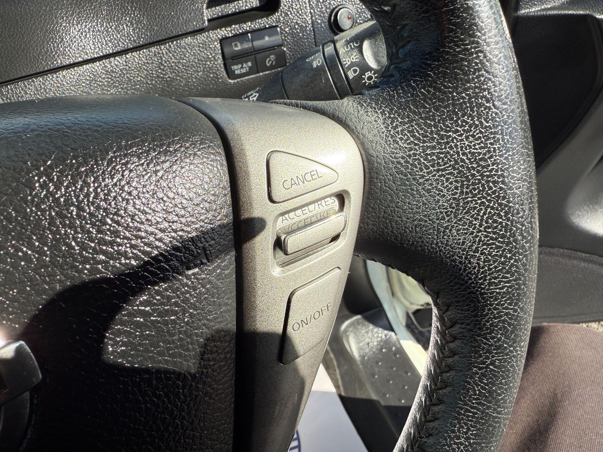 Nissan Serena - Image 56