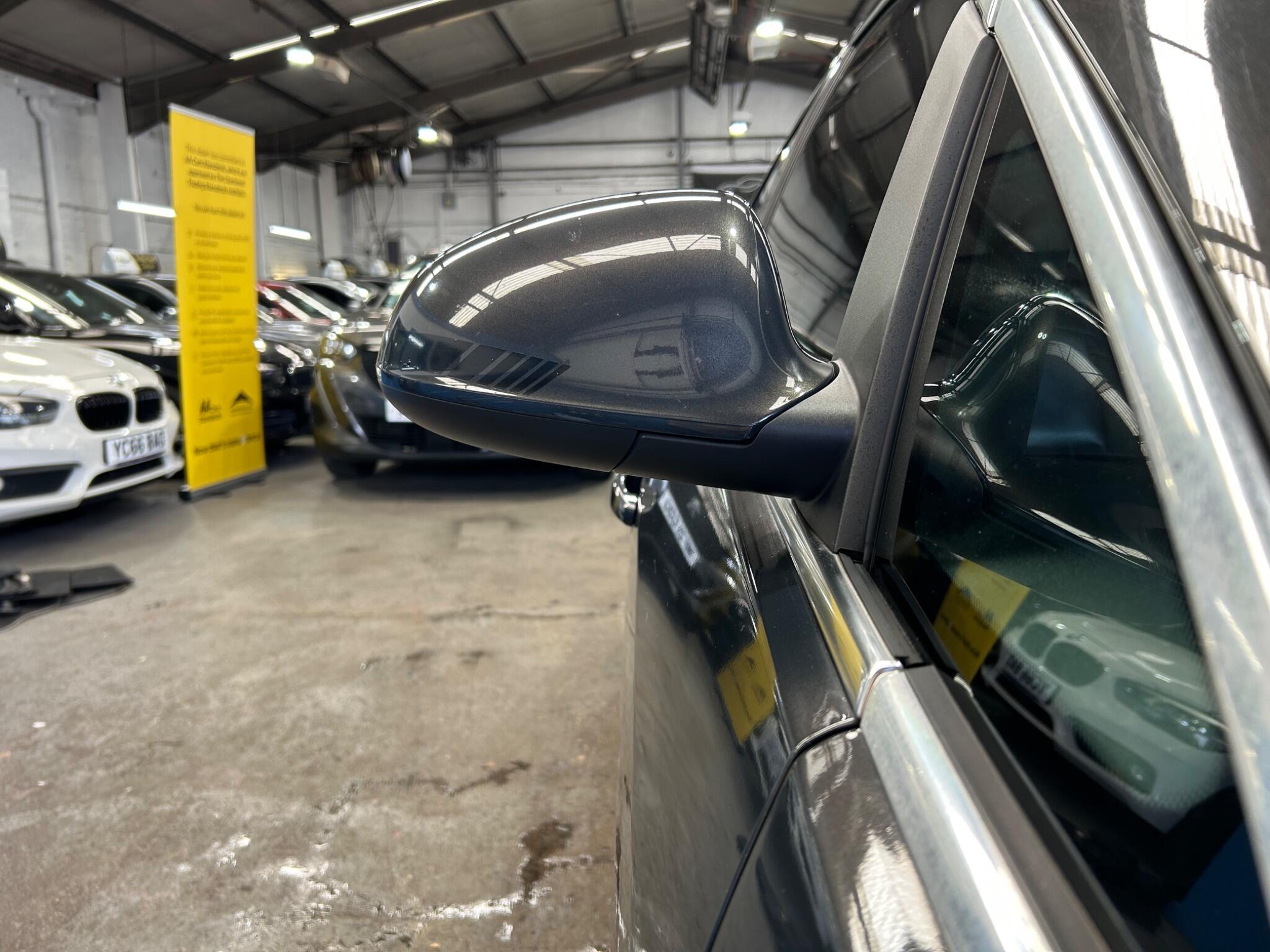 Vauxhall Astra - Image 8