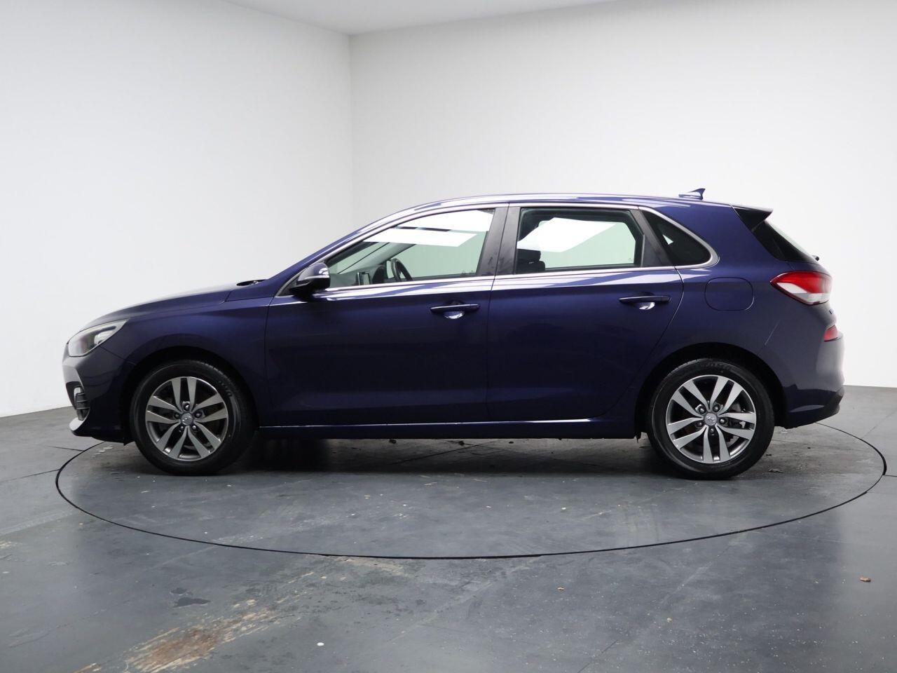 Hyundai i30 - Image 8