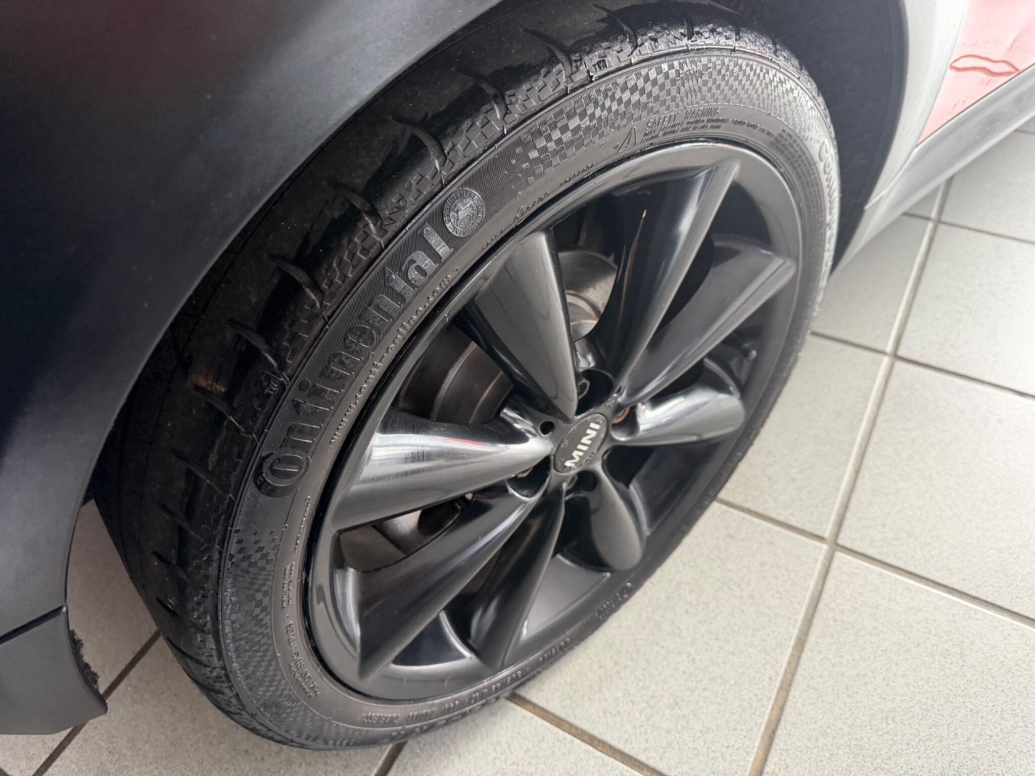MINI Hatch - Image 25