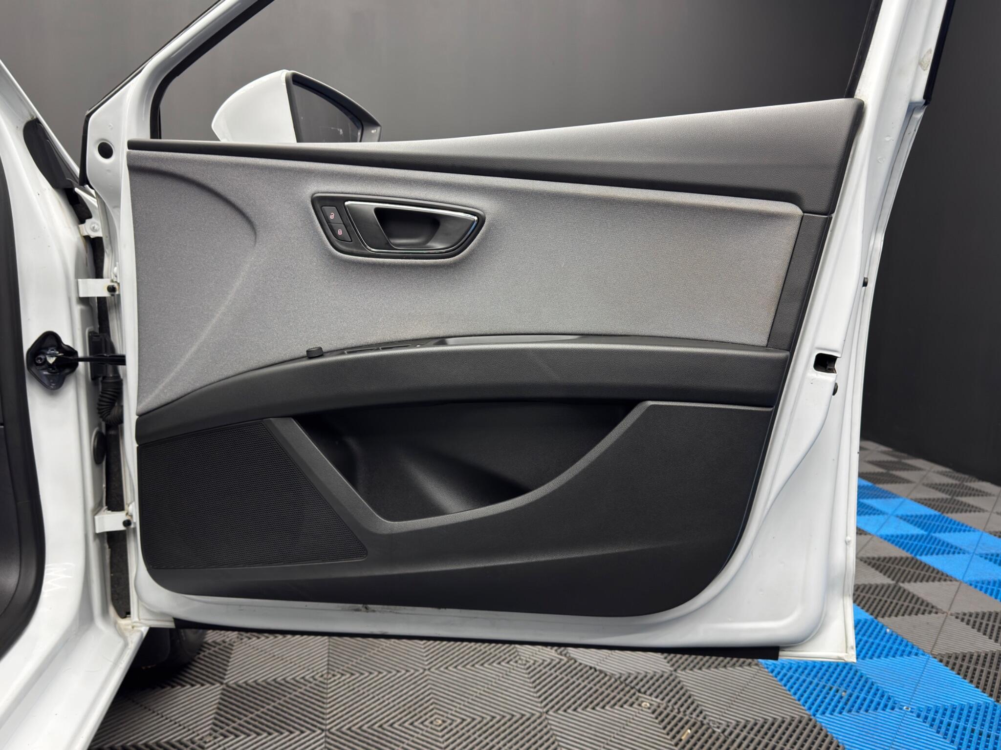 SEAT Leon - Image 37