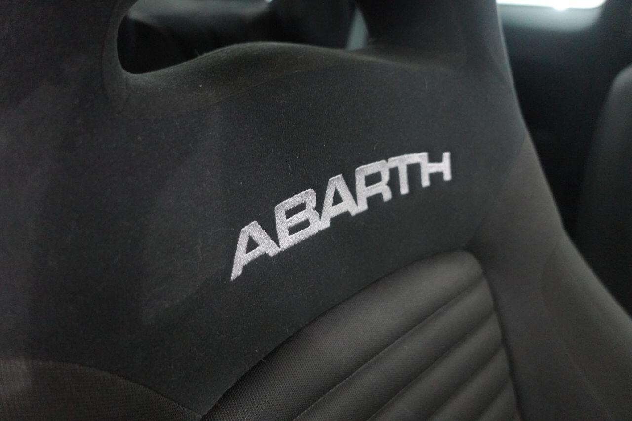 Abarth 595 - Image 18