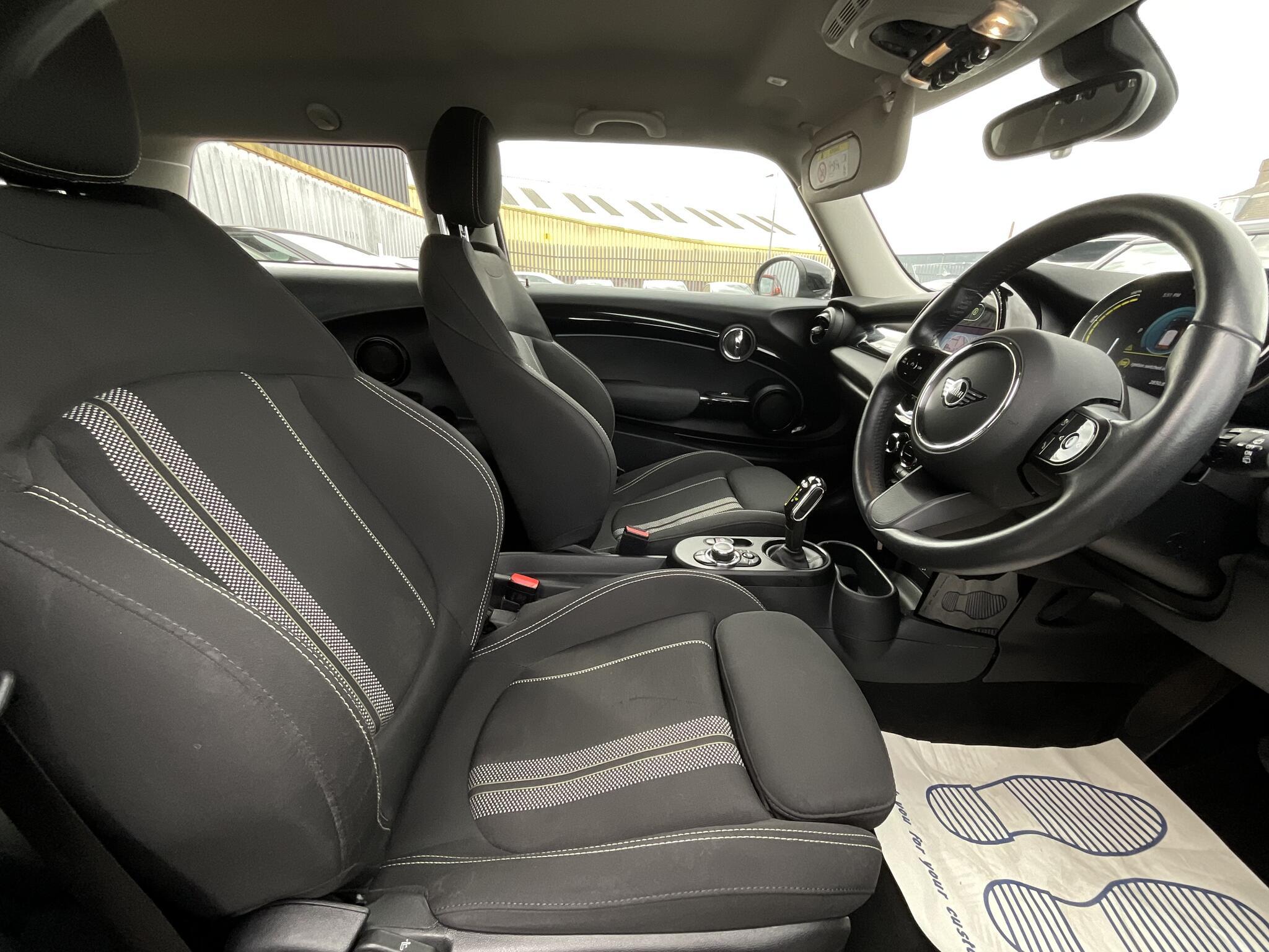MINI Electric Hatch - Image 9
