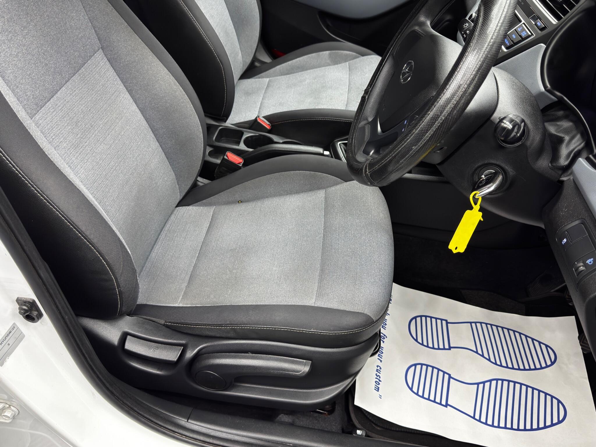 Hyundai i20 - Image 13