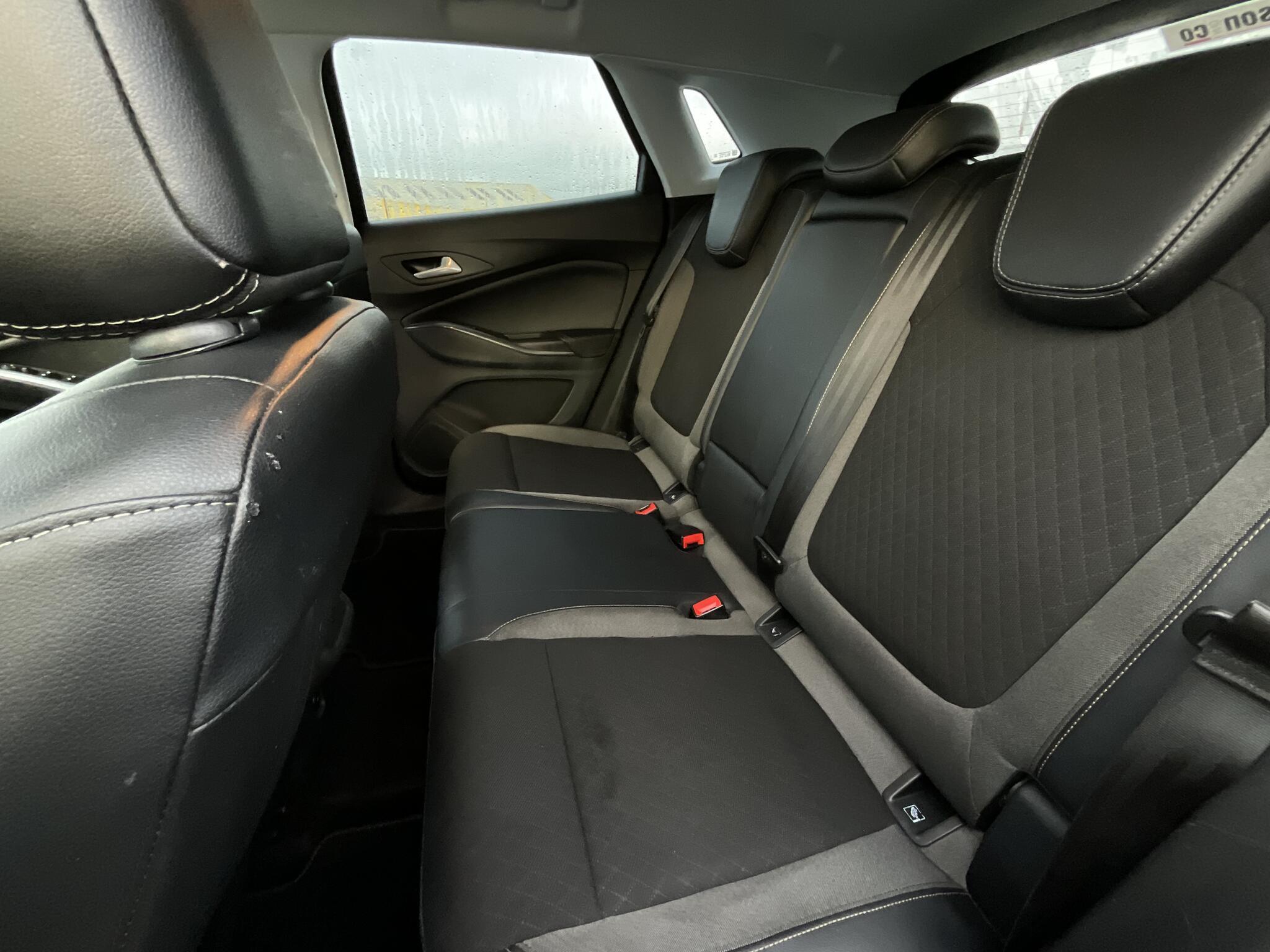 Vauxhall Grandland X - Image 14