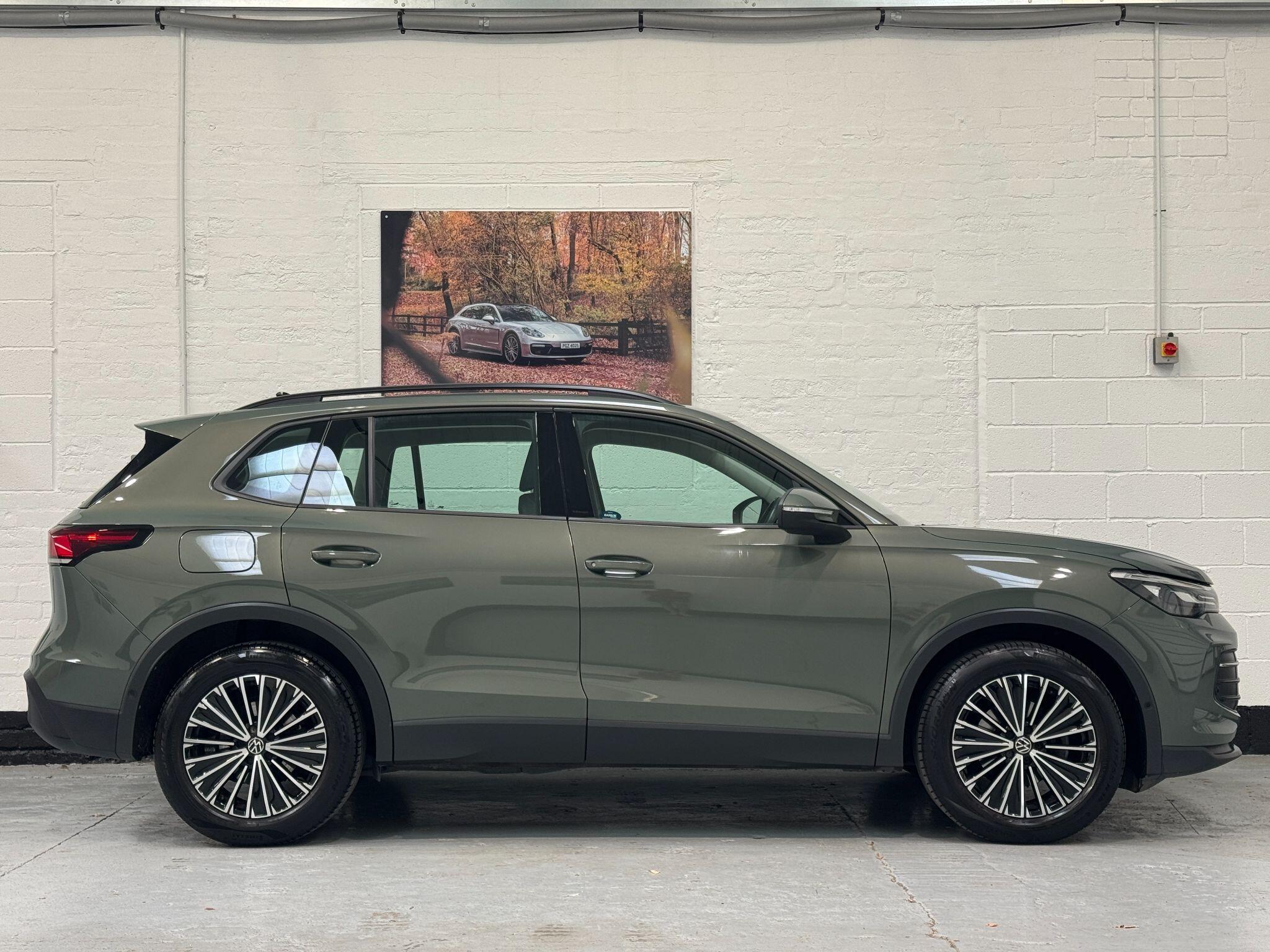 Volkswagen Tiguan - Image 9