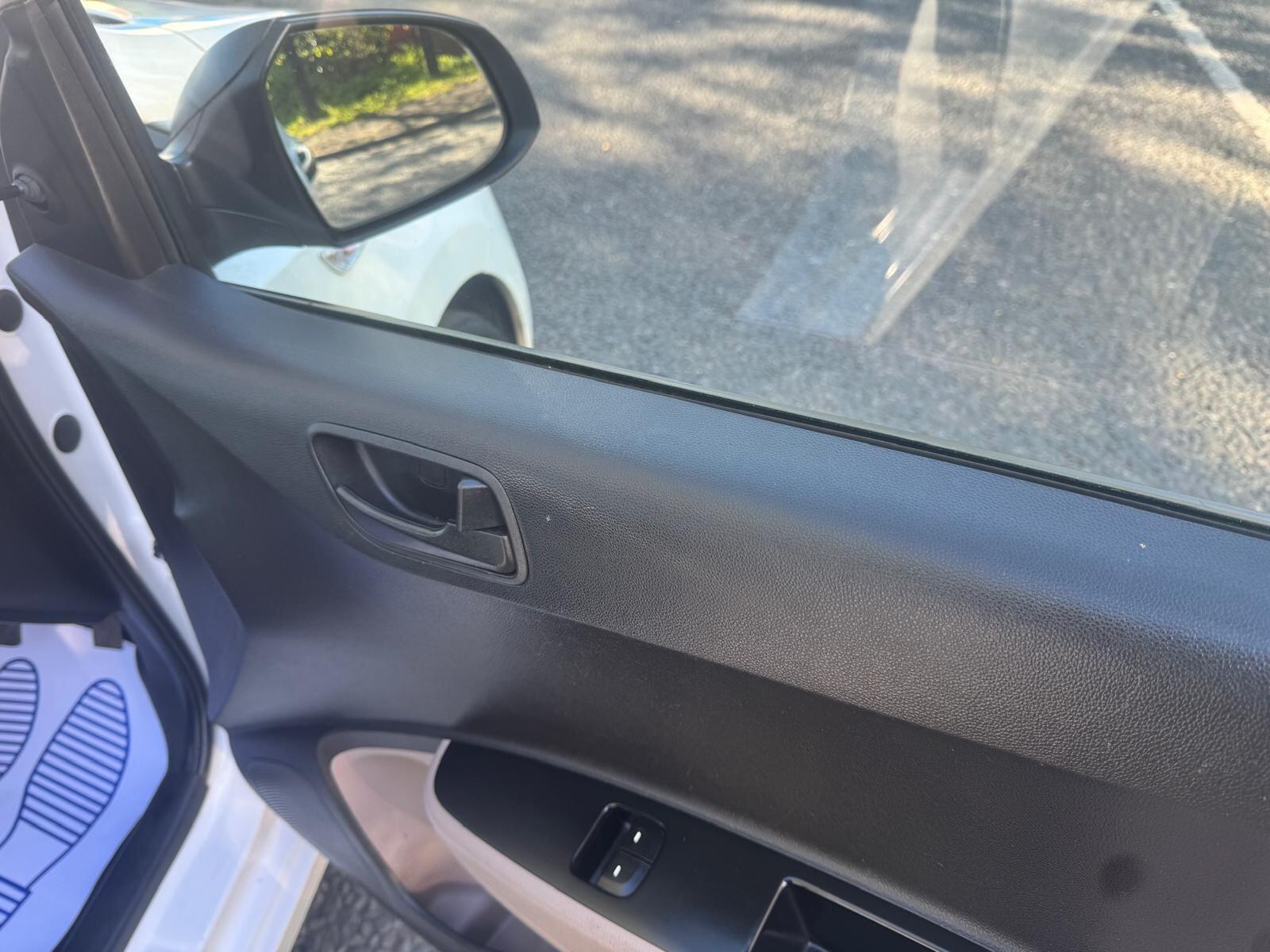 Hyundai i10 - Image 33