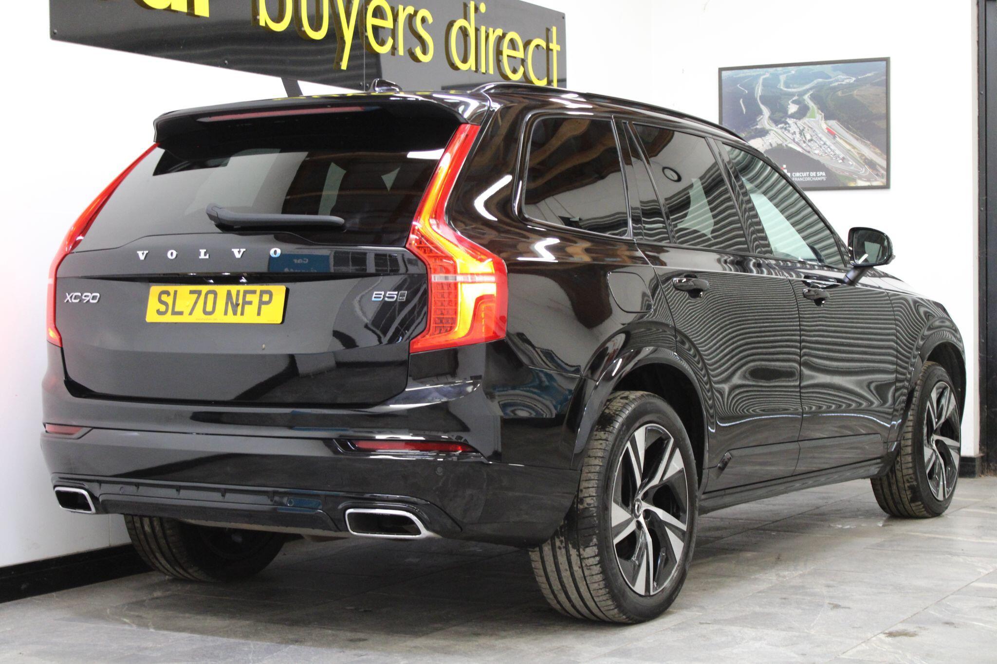Volvo XC90 - Image 12