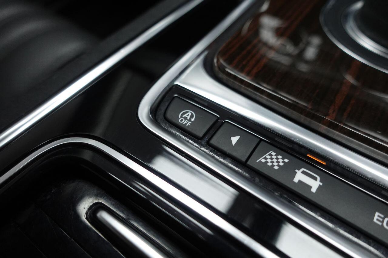 Jaguar XF - Image 44