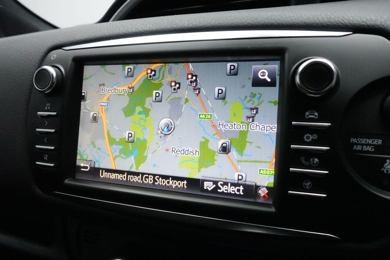 Toyota Yaris - Image 8