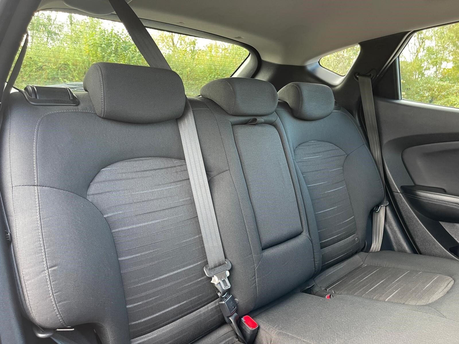 Hyundai ix35 - Image 22