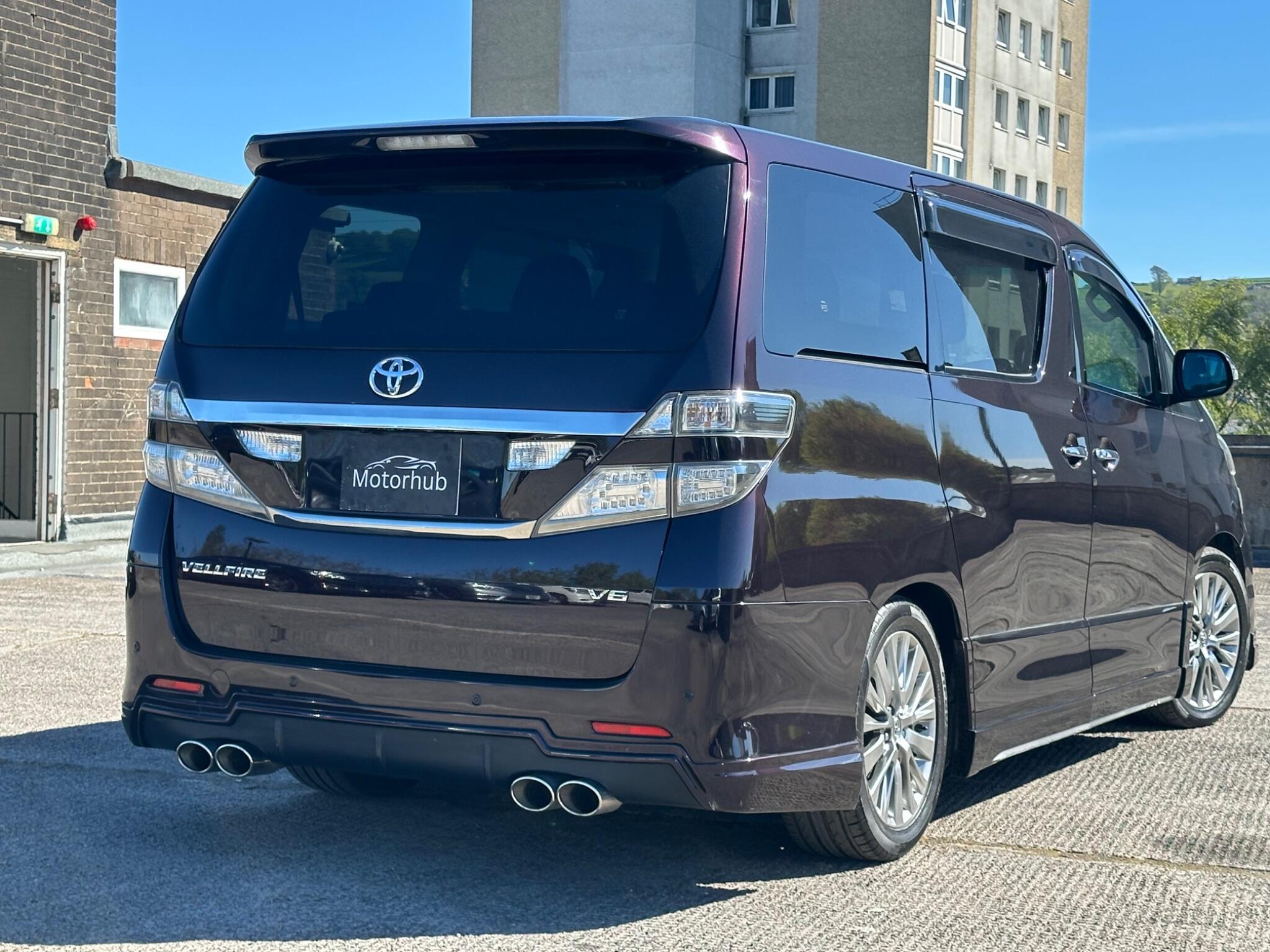 Toyota Vellfire - Image 20