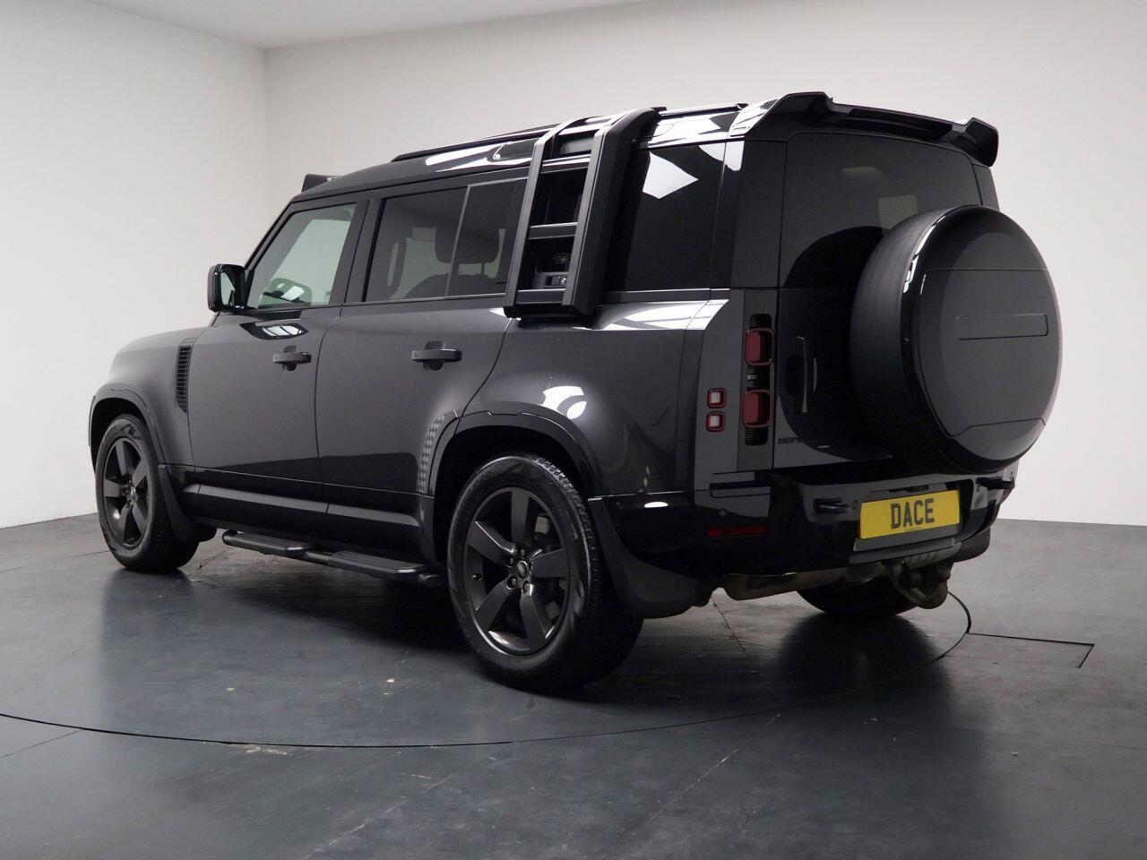 Land Rover Defender 110 - Image 11