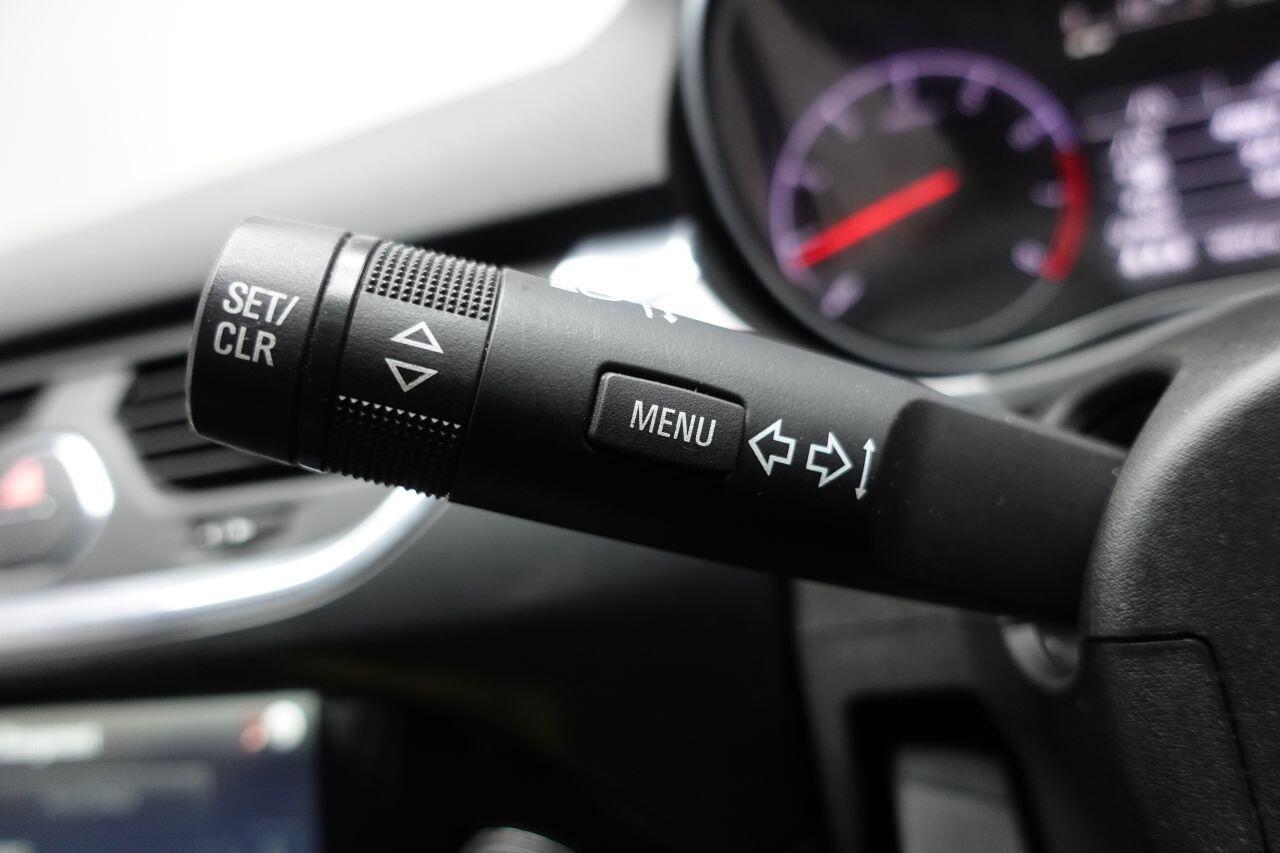 Vauxhall Corsa - Image 32