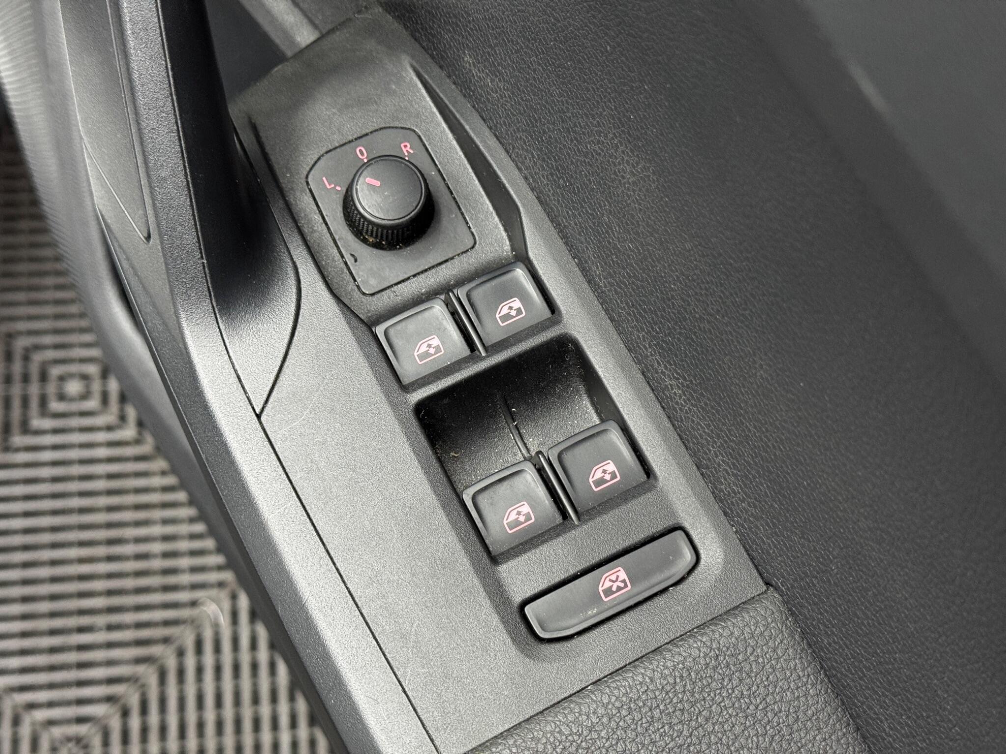 SEAT Arona - Image 39