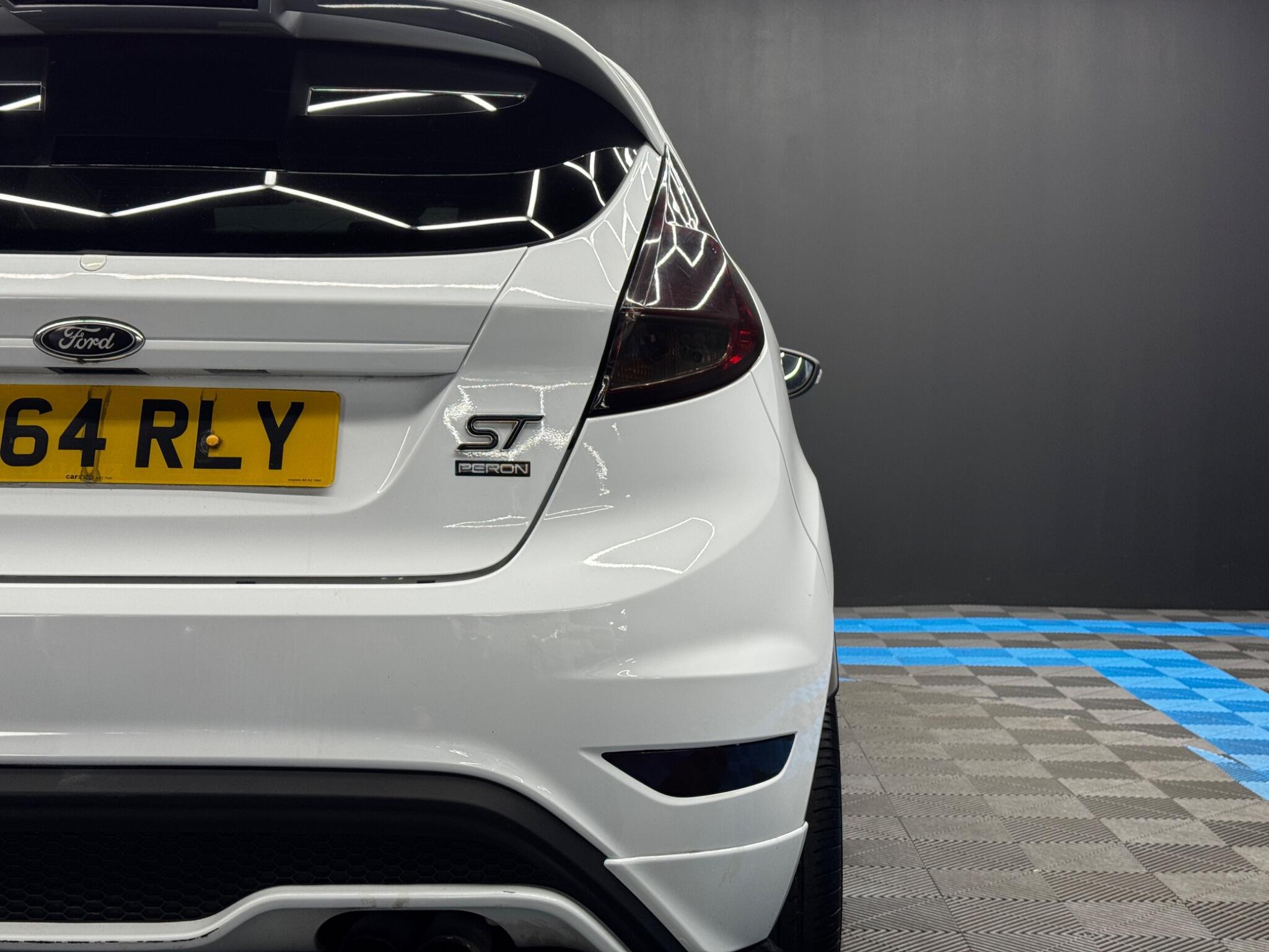 Ford Fiesta - Image 38