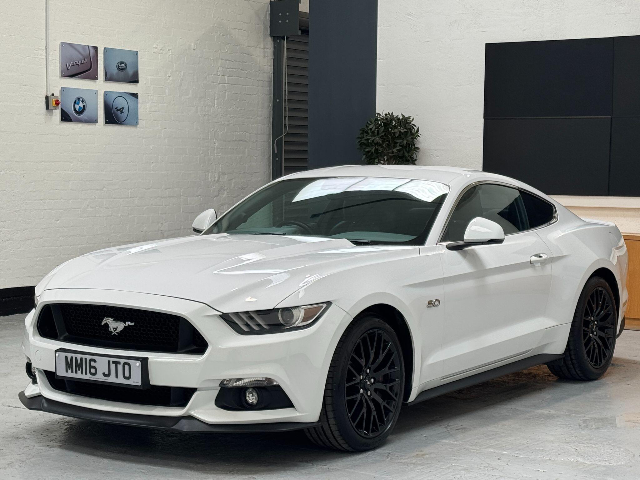 Ford Mustang - Image 3