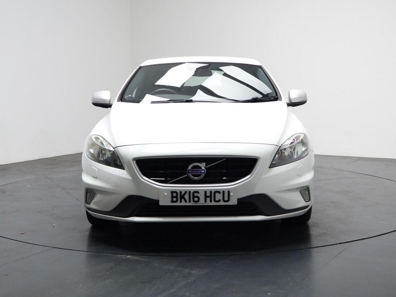 Volvo V40 - Image 5