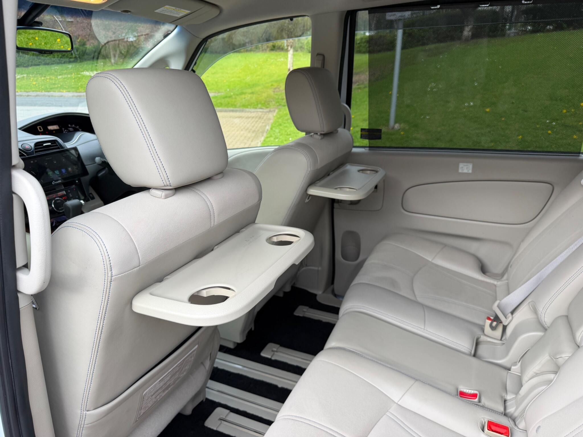 Nissan Serena - Image 52