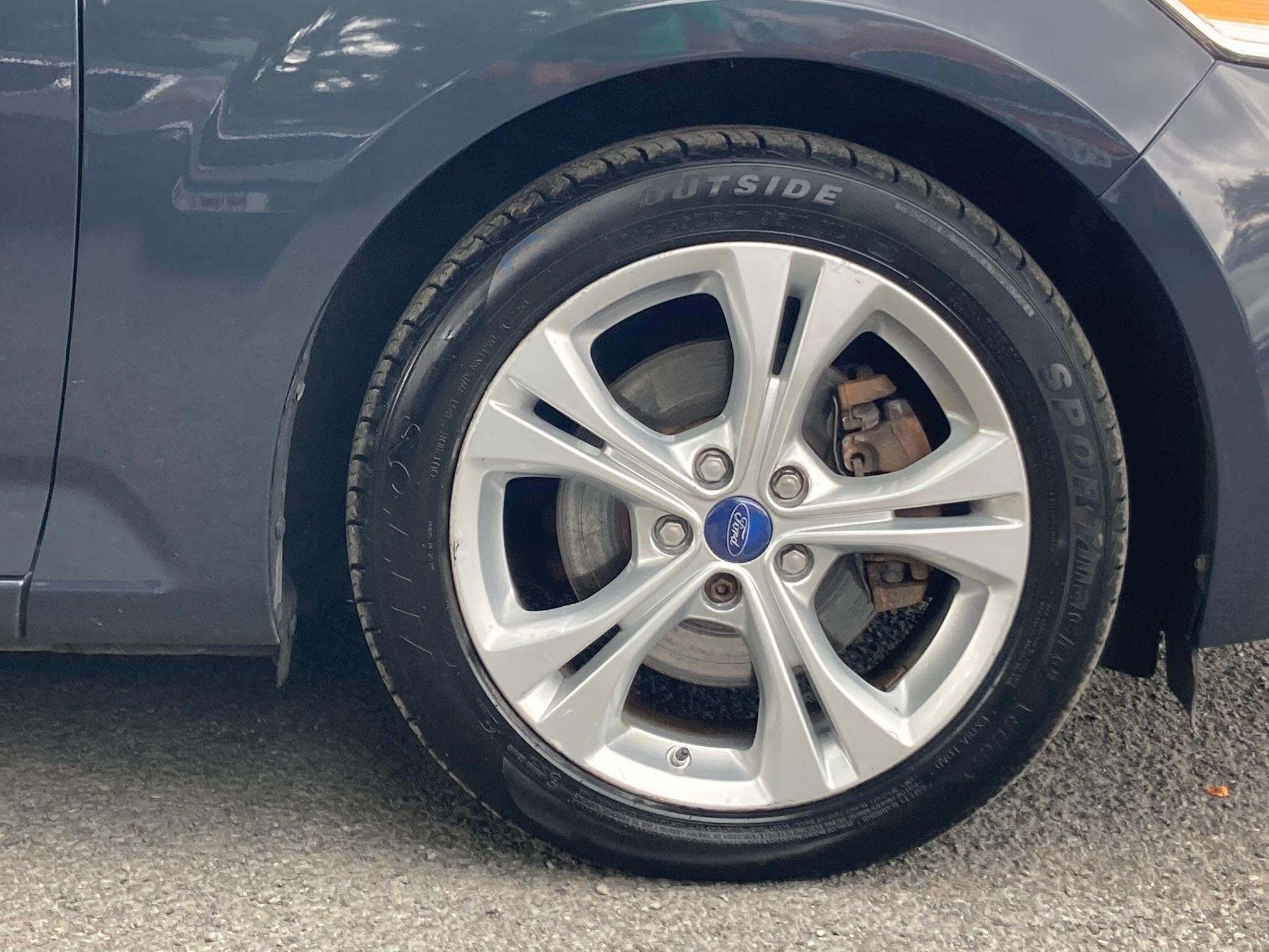 Ford Mondeo - Image 13