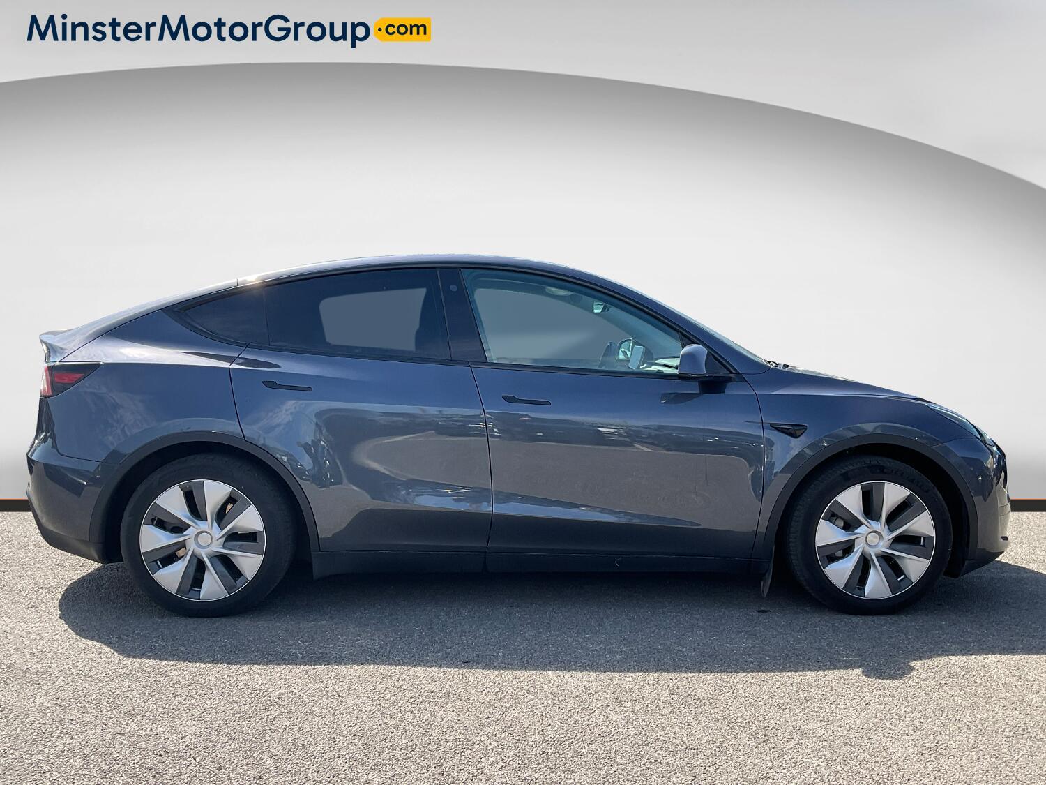 Tesla Model Y - Image 2