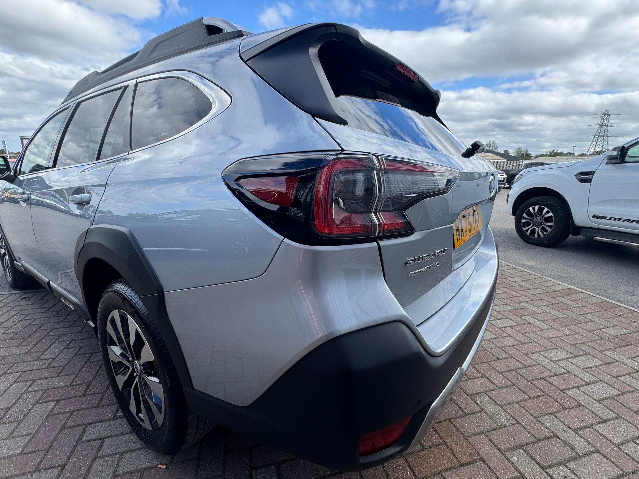 Subaru Outback - Image 13